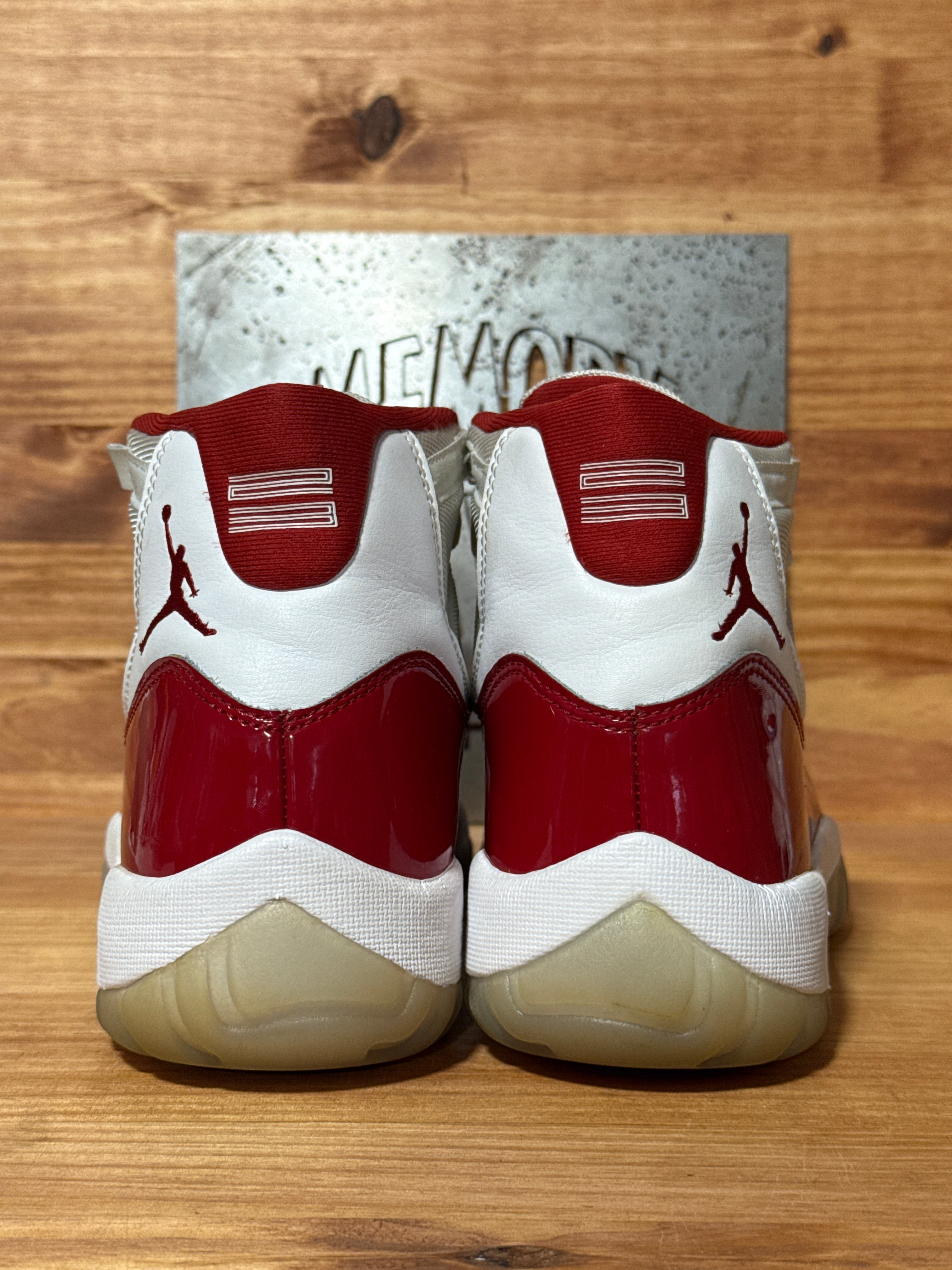 Jordan 11 Retro Cherry (2022)