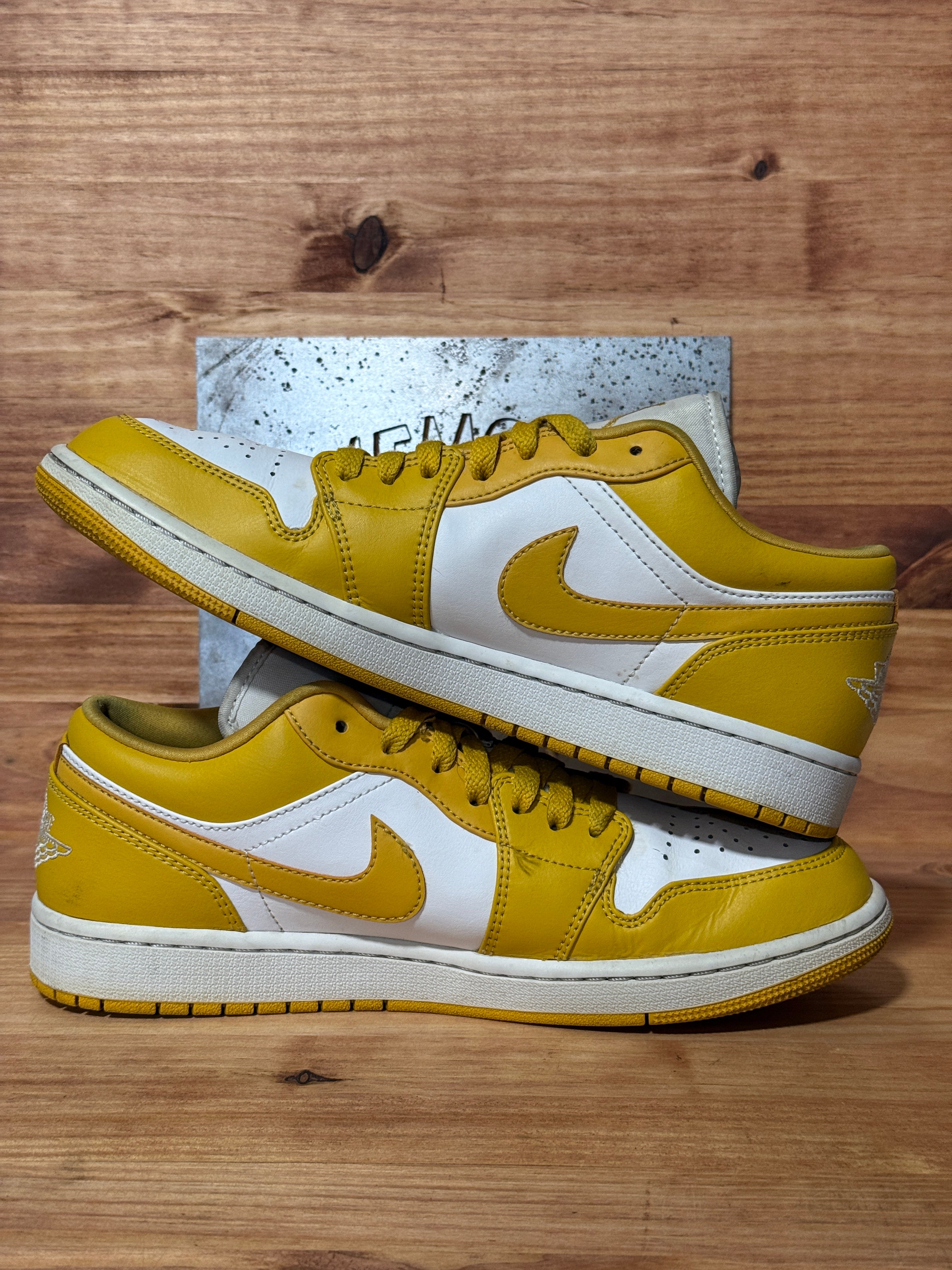 Jordan 1 Low Pollen