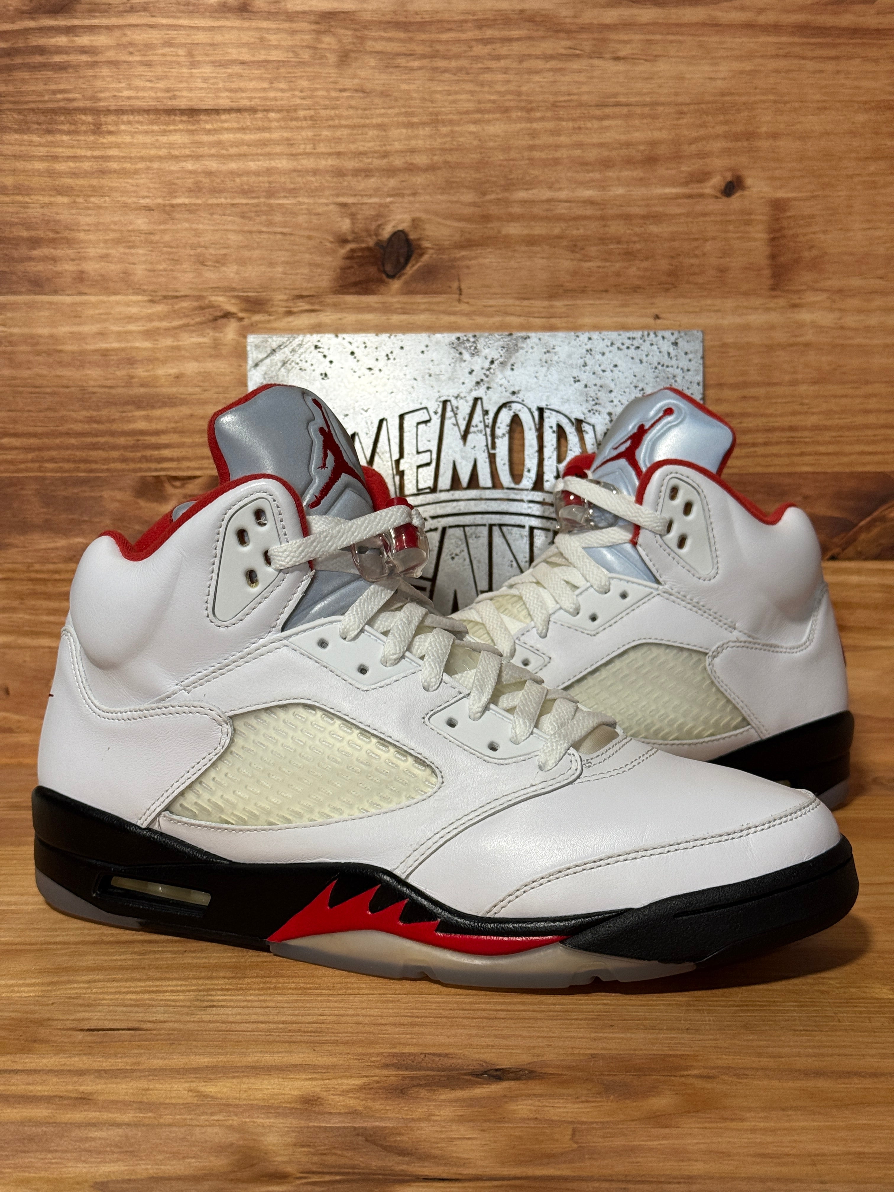 Jordan 5 Retro Fire Red Silver Tongue (2020)