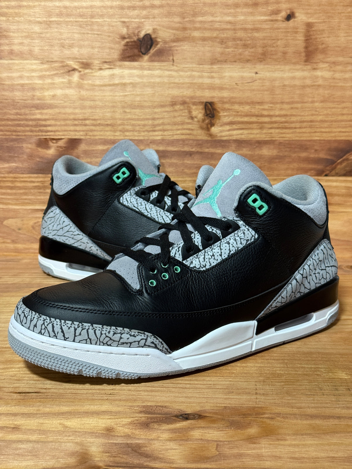 Jordan 3 Retro Green Glow