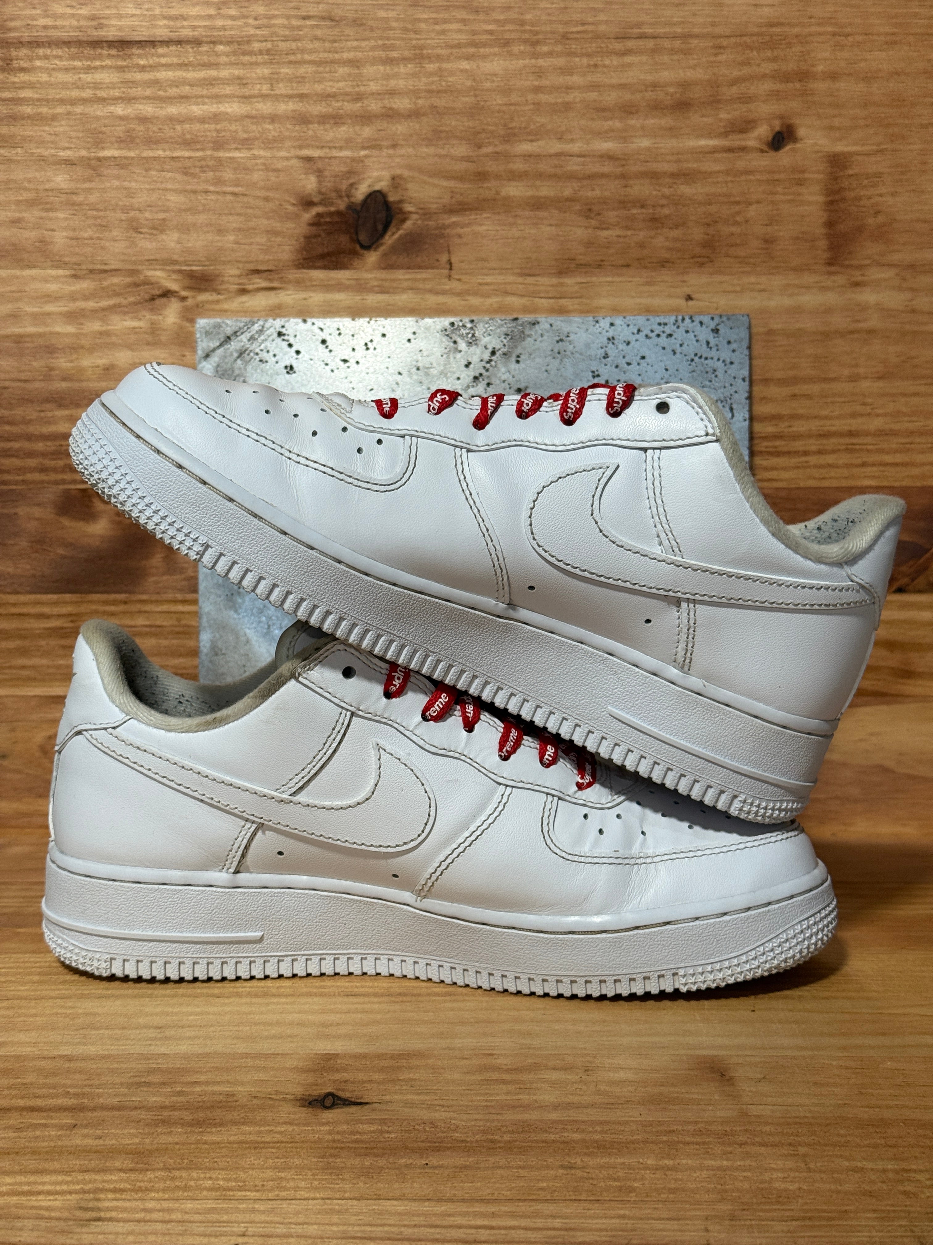 Nike Air Force 1 Low Supreme White