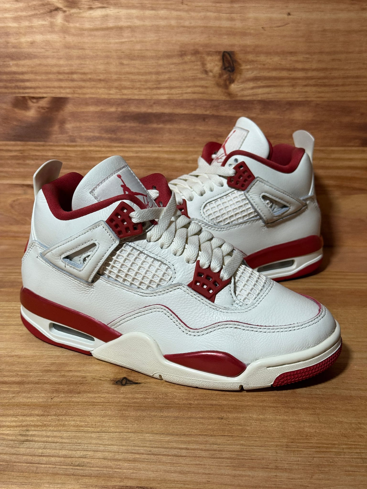 Jordan 4 Retro Valentine's Day Sierra Red (Women's) - Size 4.5M