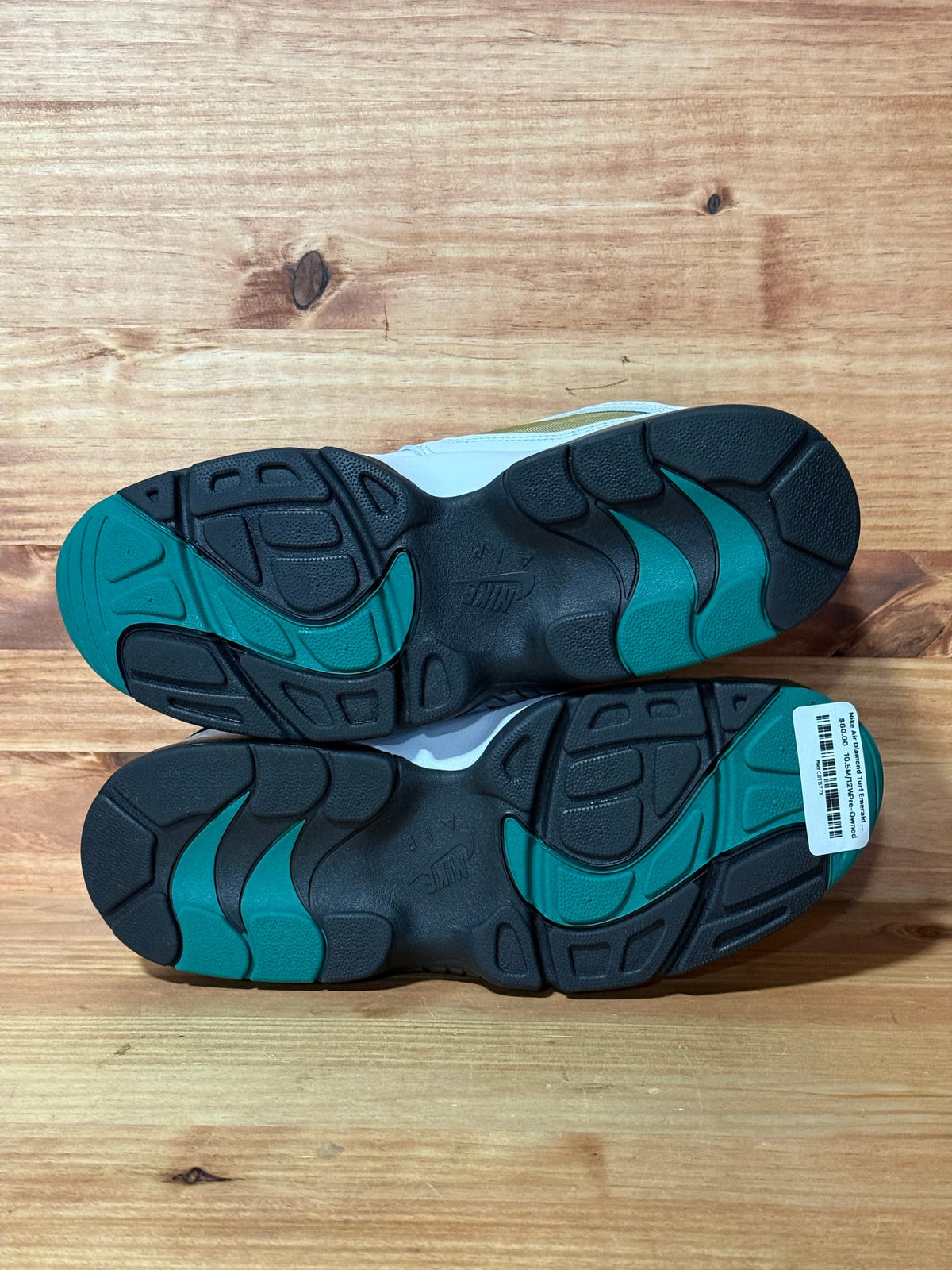 Nike Air Diamond Turf Emerald - Size 10.5