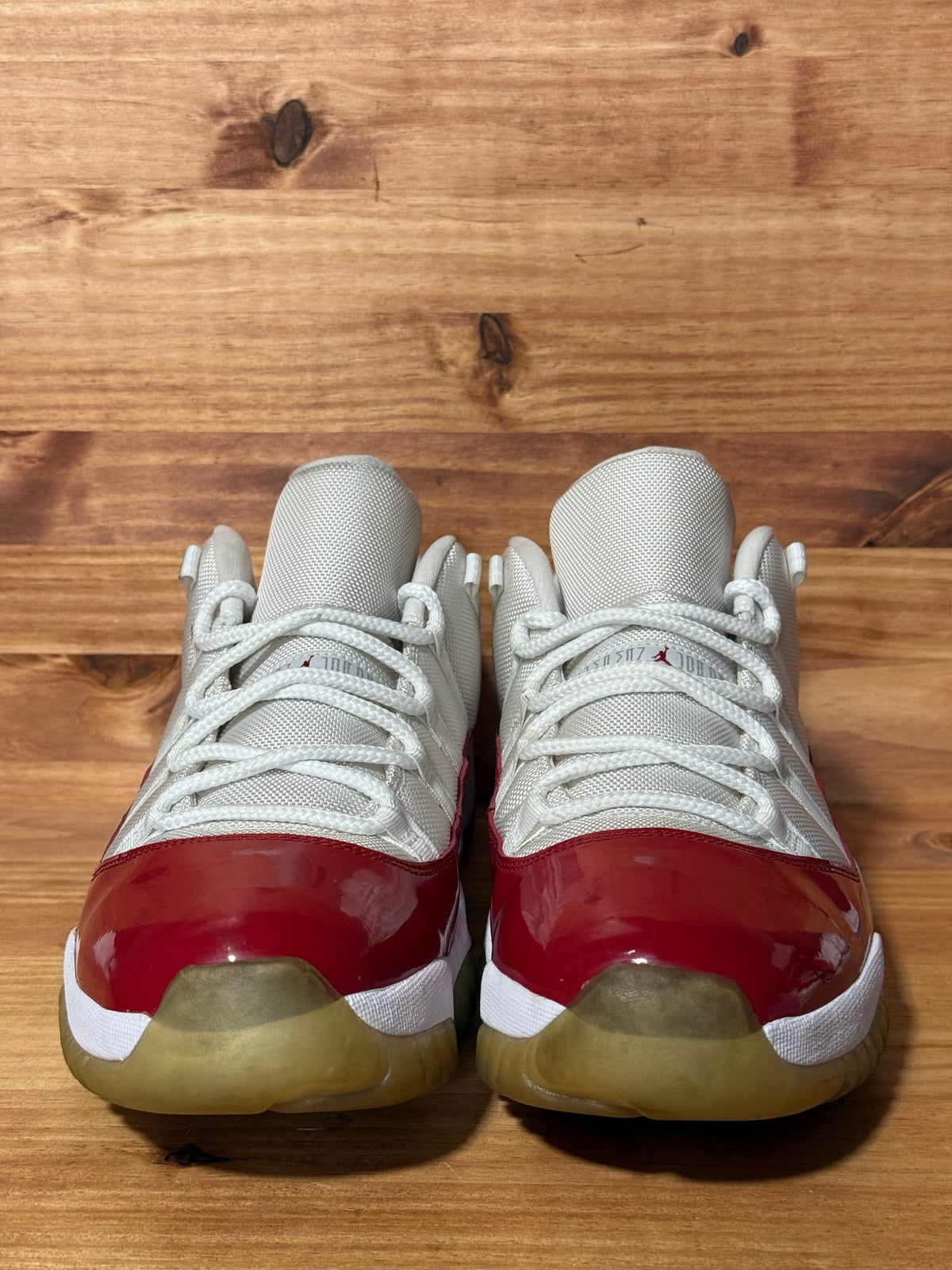 Jordan 11 Retro Low Cherry (2016)