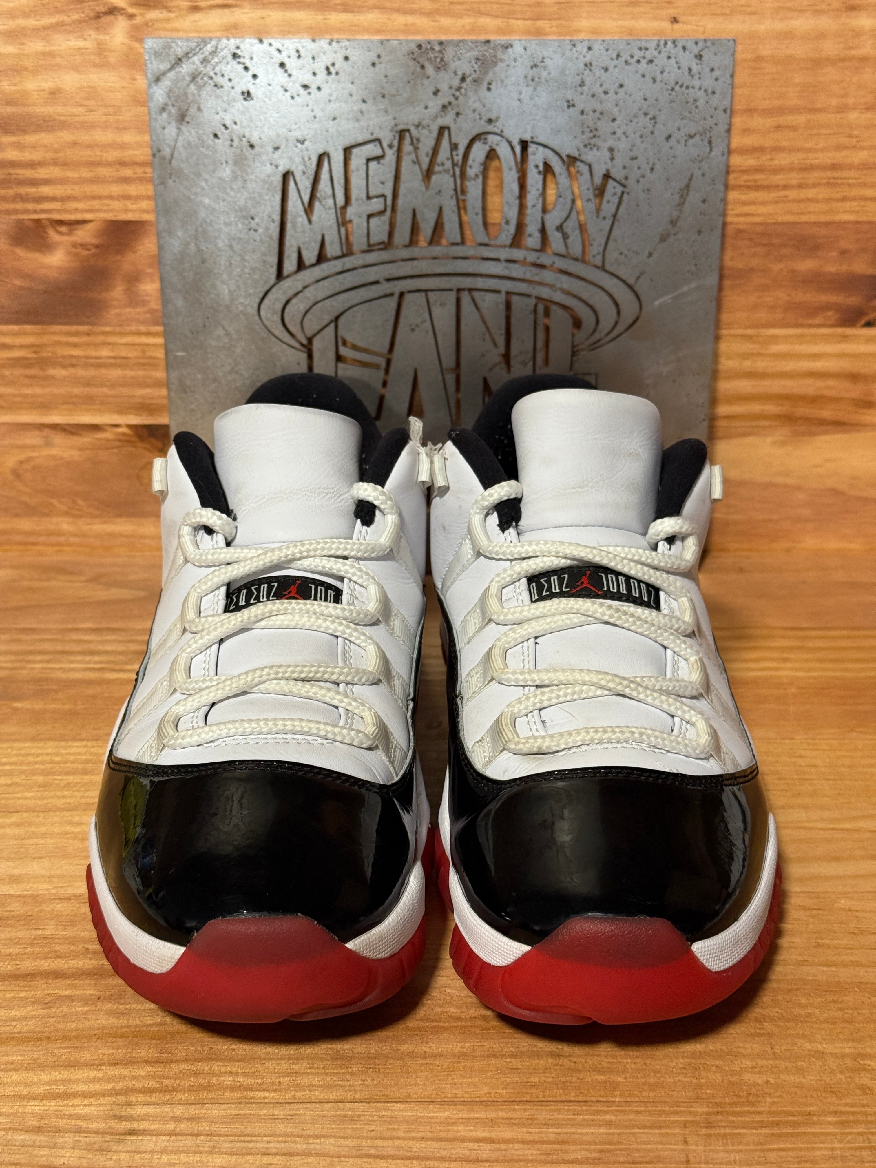 Jordan 11 Retro Low Concord Bred