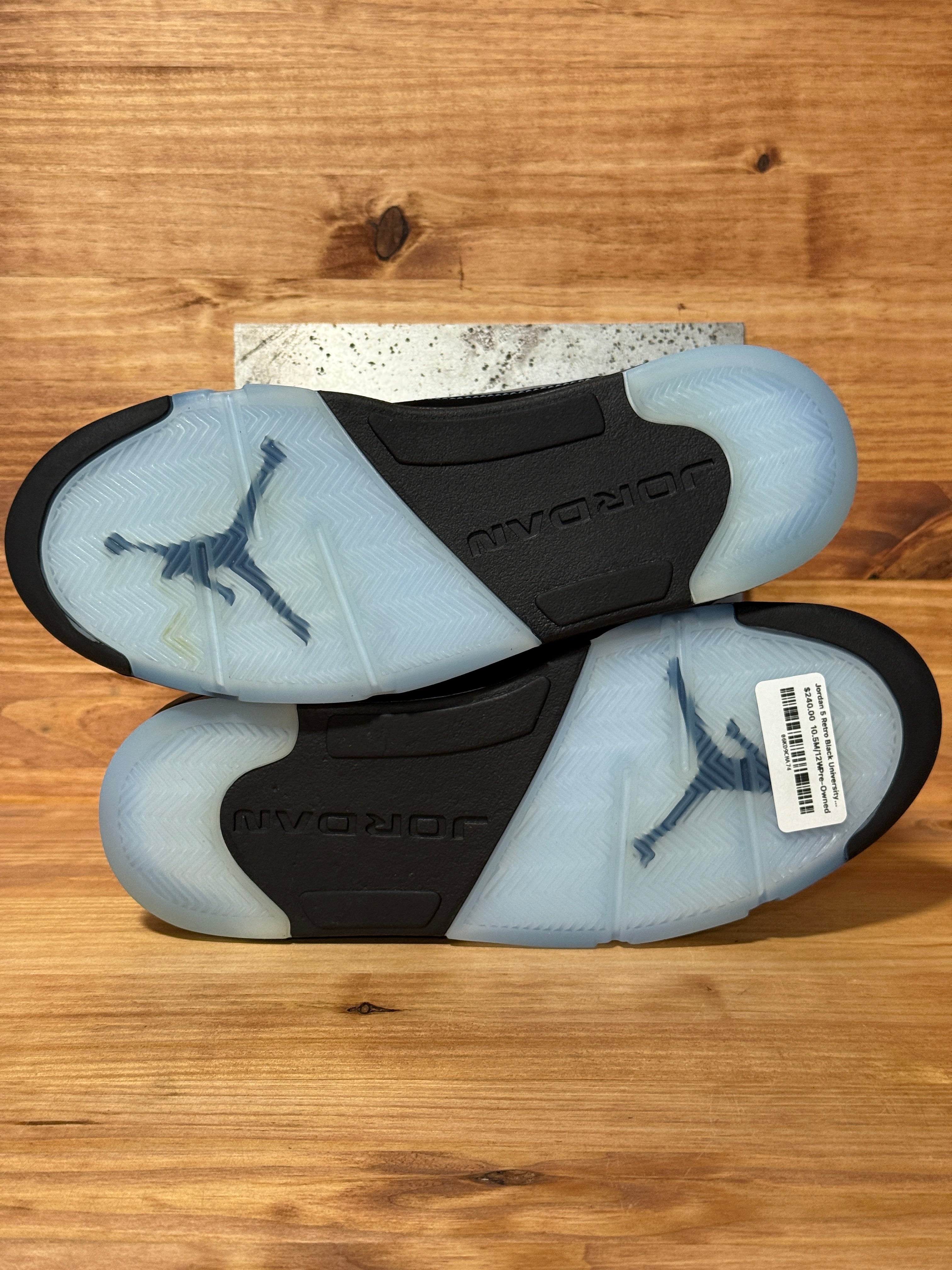 Jordan 5 Retro Black University Blue (2026)